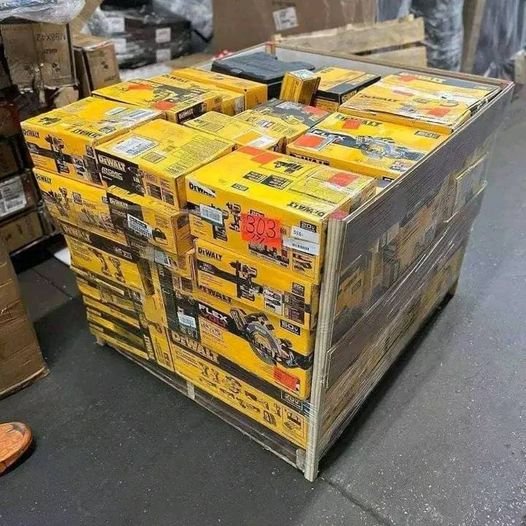 426606976_400402002671437_236497025002623422_n DeWalt Tool Pallet