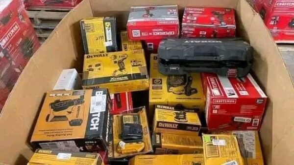 426764962_400391572672480_1705590863612317670_n Mixed DeWalt & Milwaukee Tool Pallet